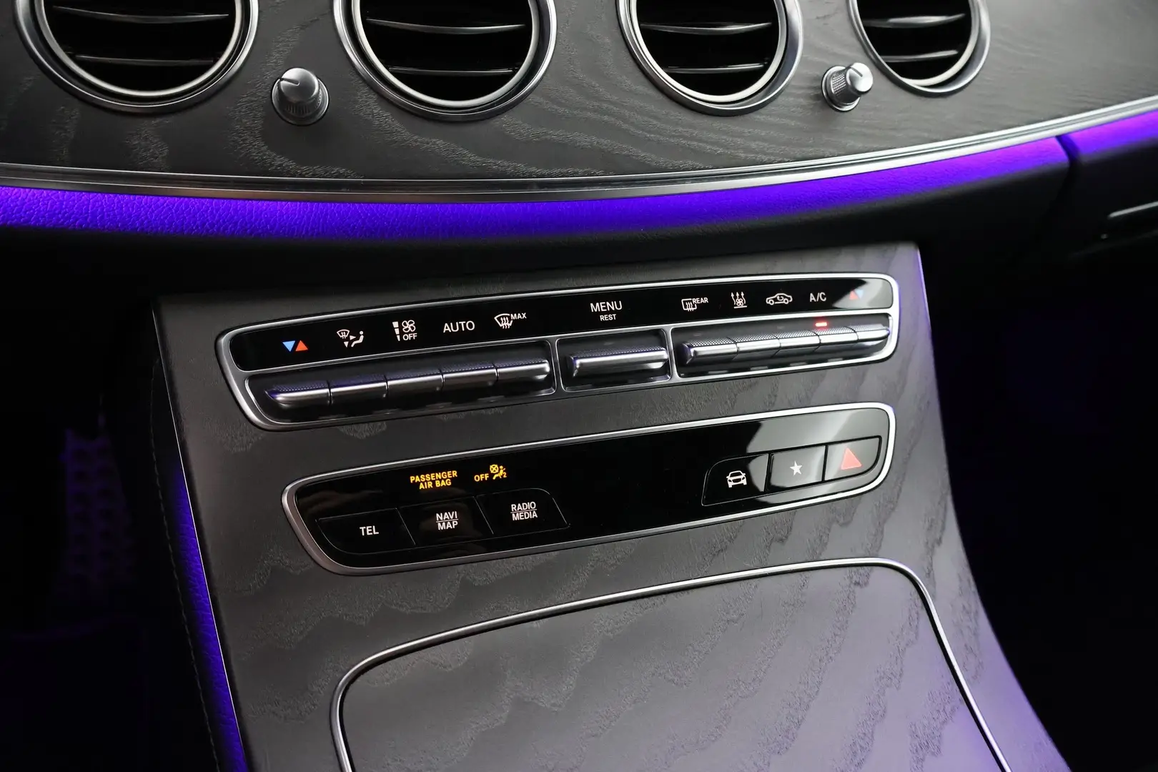 Car Image - 5H331shrfcWo0ze9Ng9SiW