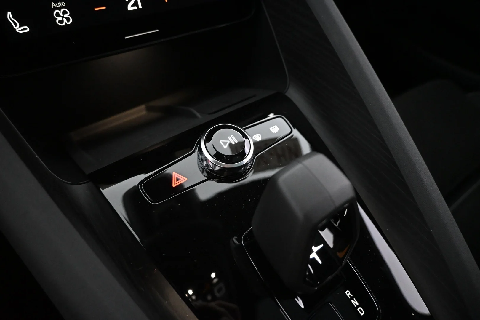 Car Image - 4A3KKwSBMzE7ll3CE6L77r