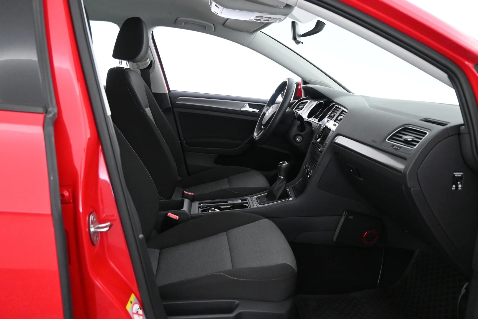 Car Image - 7uDxmLVY2ZZVOEsddR8X4x