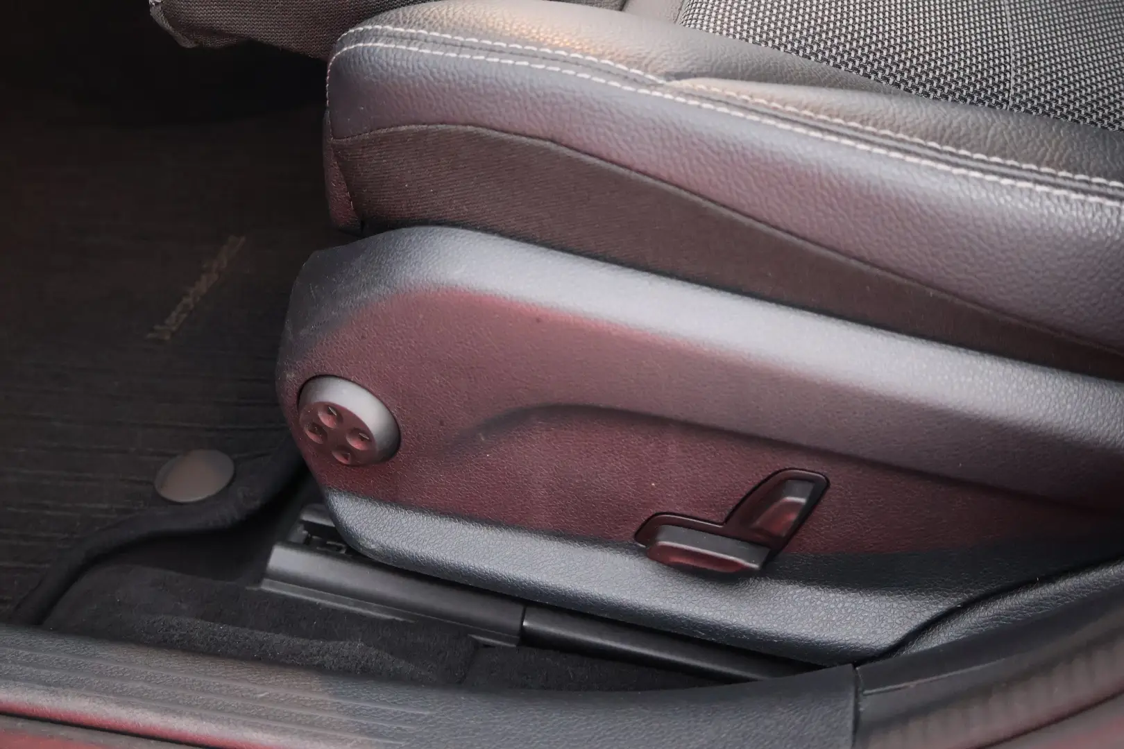 Car Image - 7eYXHj2SJM3WF3jWG1NQeu