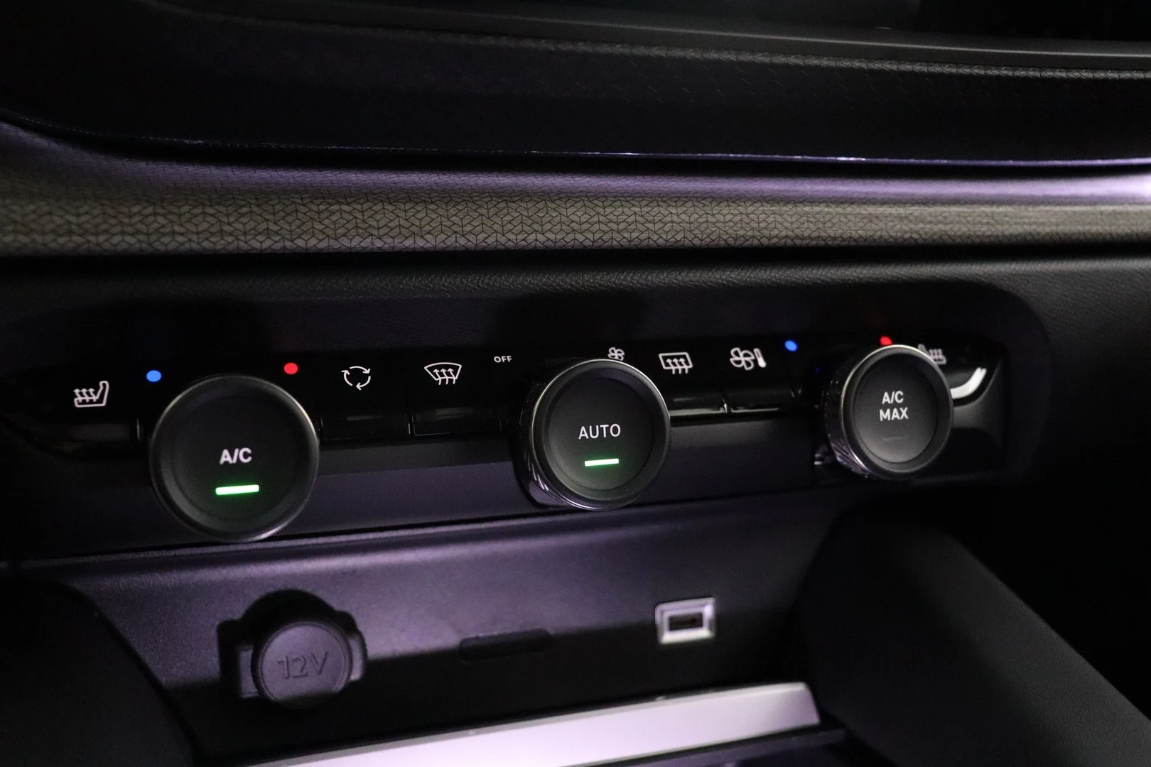 Car Image - IaUsxvKqLSucOOQI8i7ba