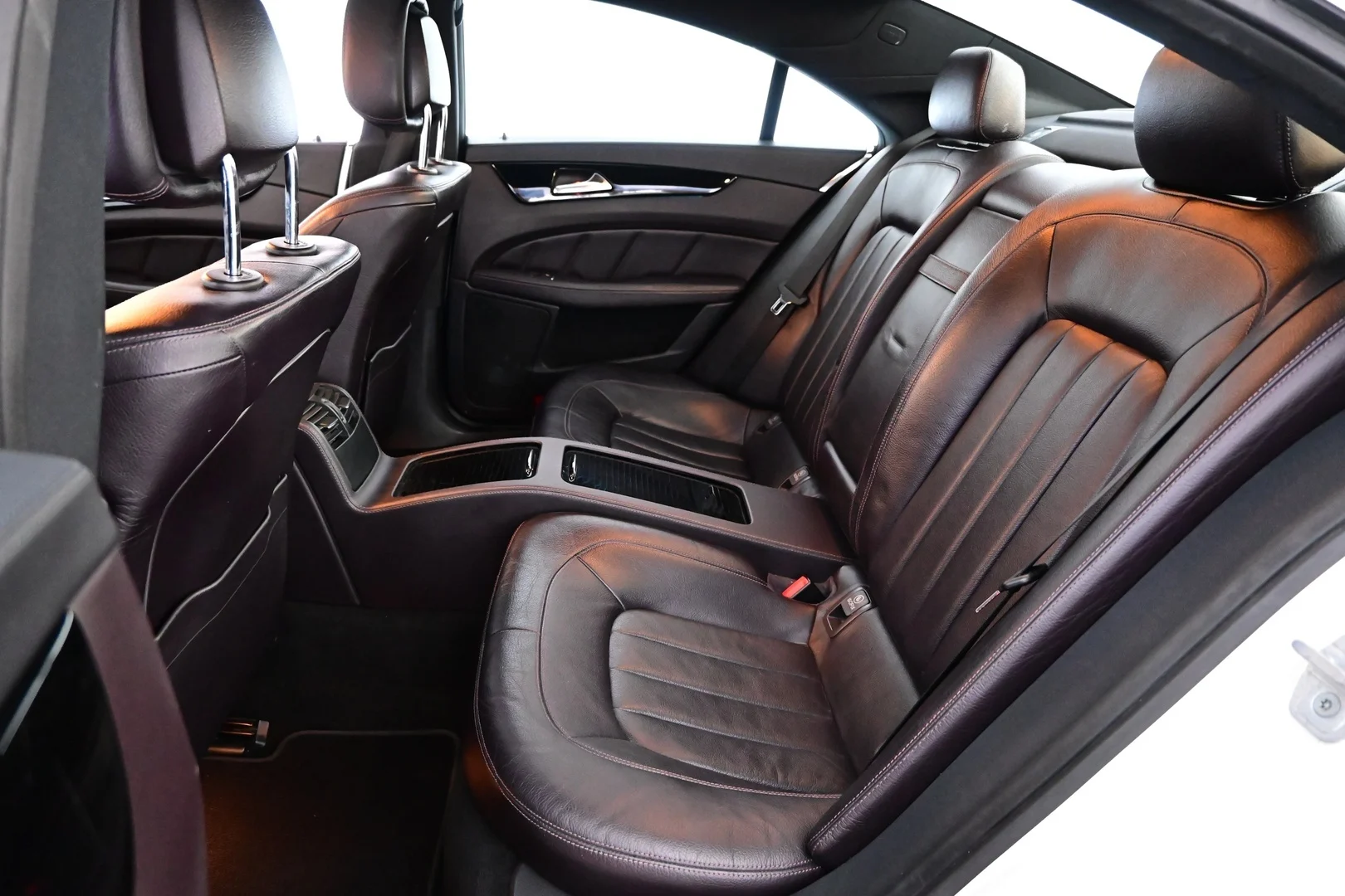 Car Image - 6b0WX662ddtRV9rFNVVjTb