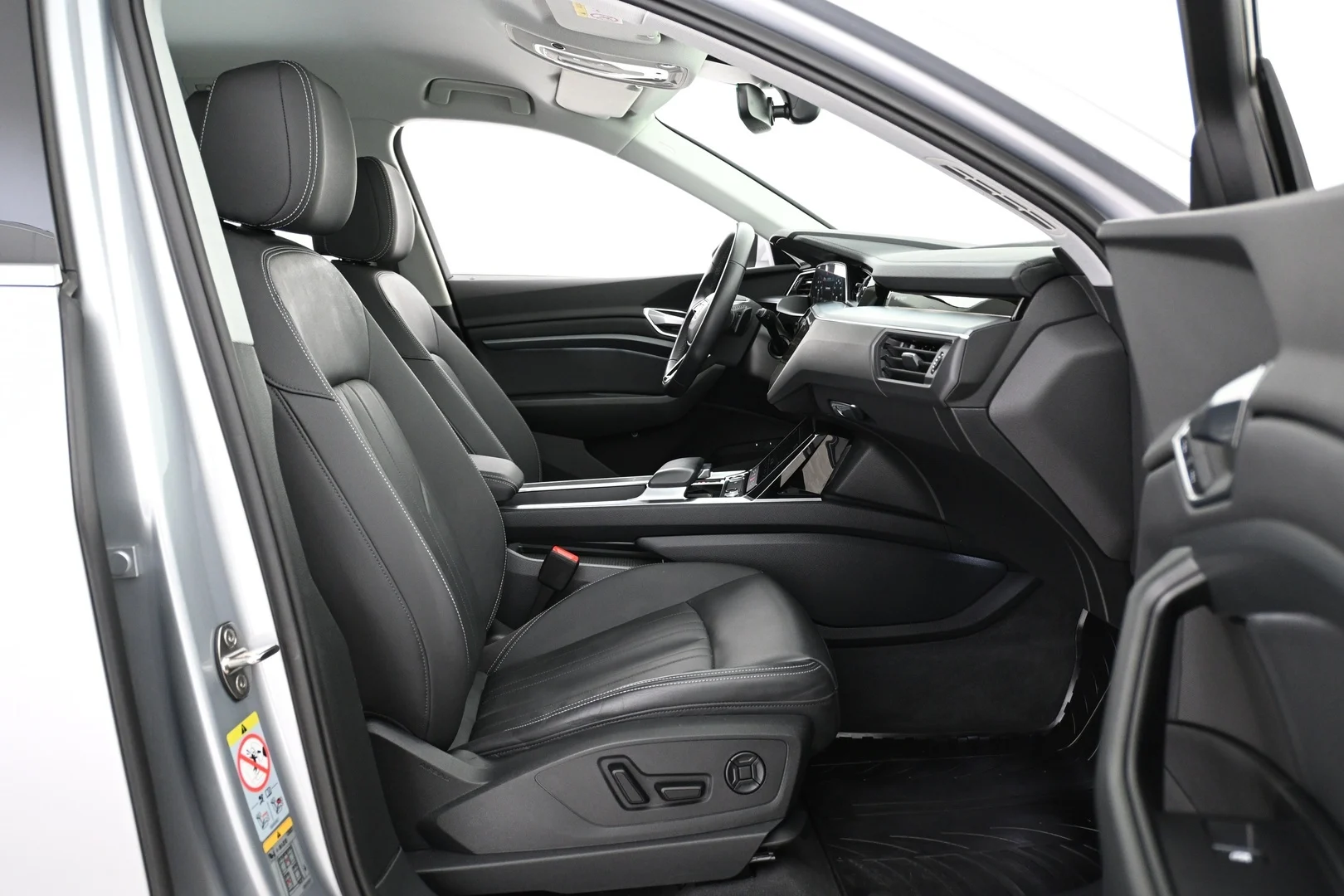 Car Image - 78Otkw3tBMWsyFS2IggW6W