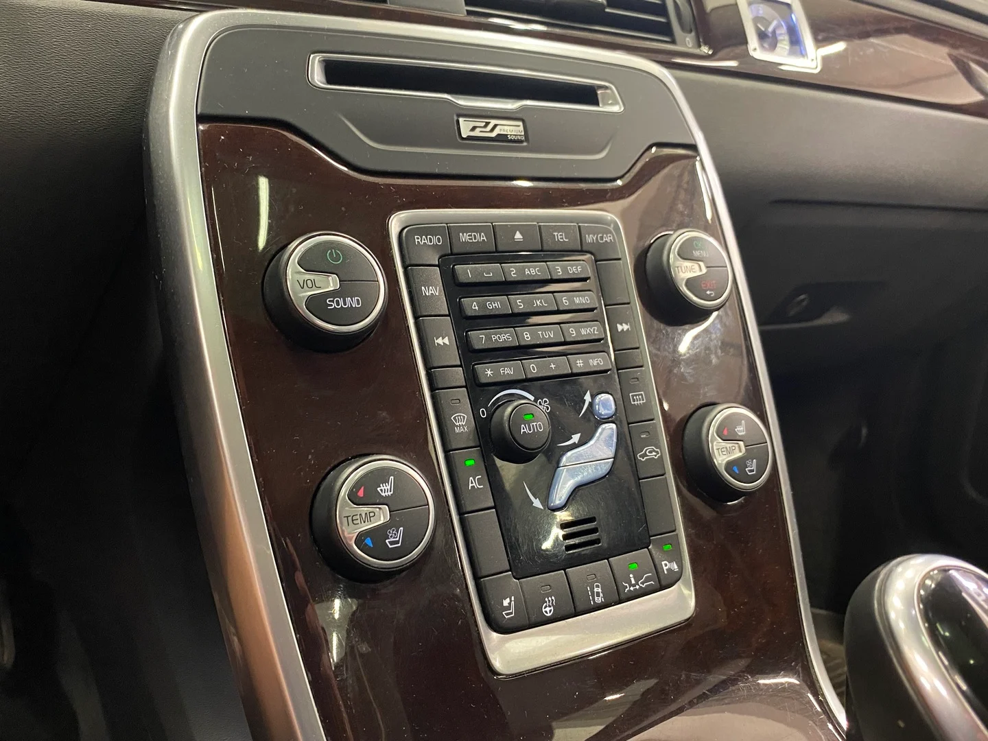Car Image - 7I6Y8HktawbscEXLw0ztIV