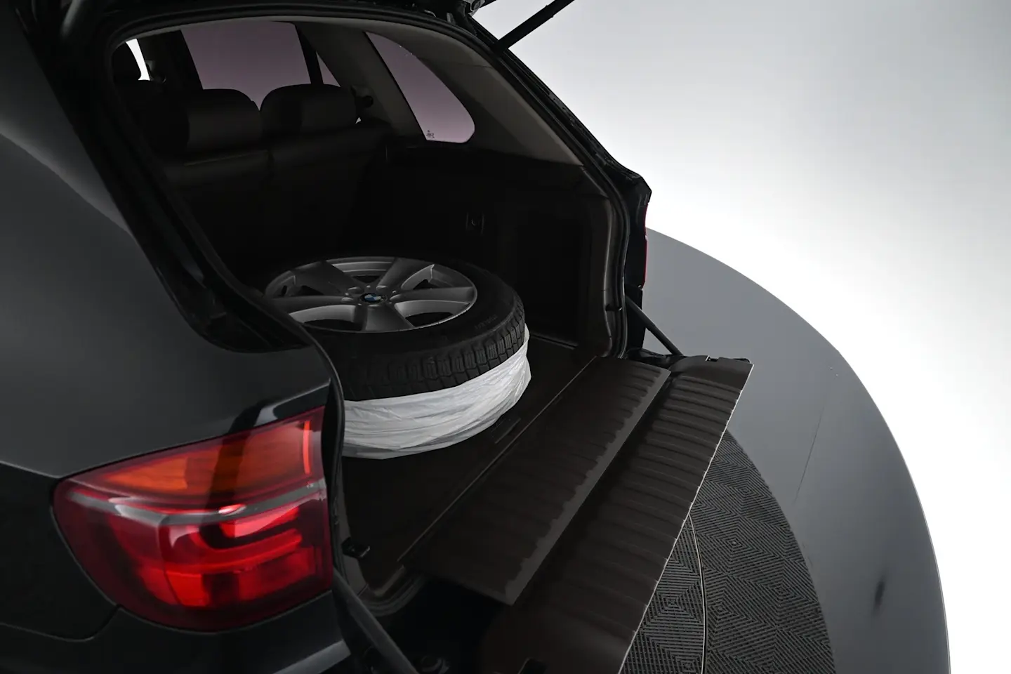Car Image - 305WxamxhZKiyhbr3yrE4T