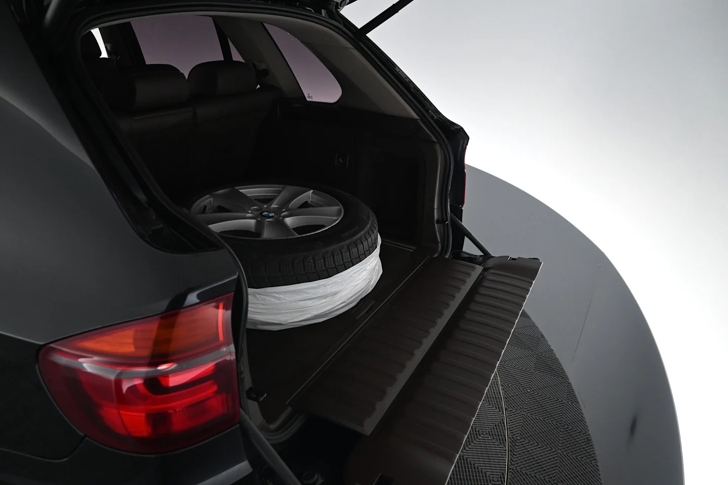 Car Image - 305WxamxhZKiyhbr3yrE4T
