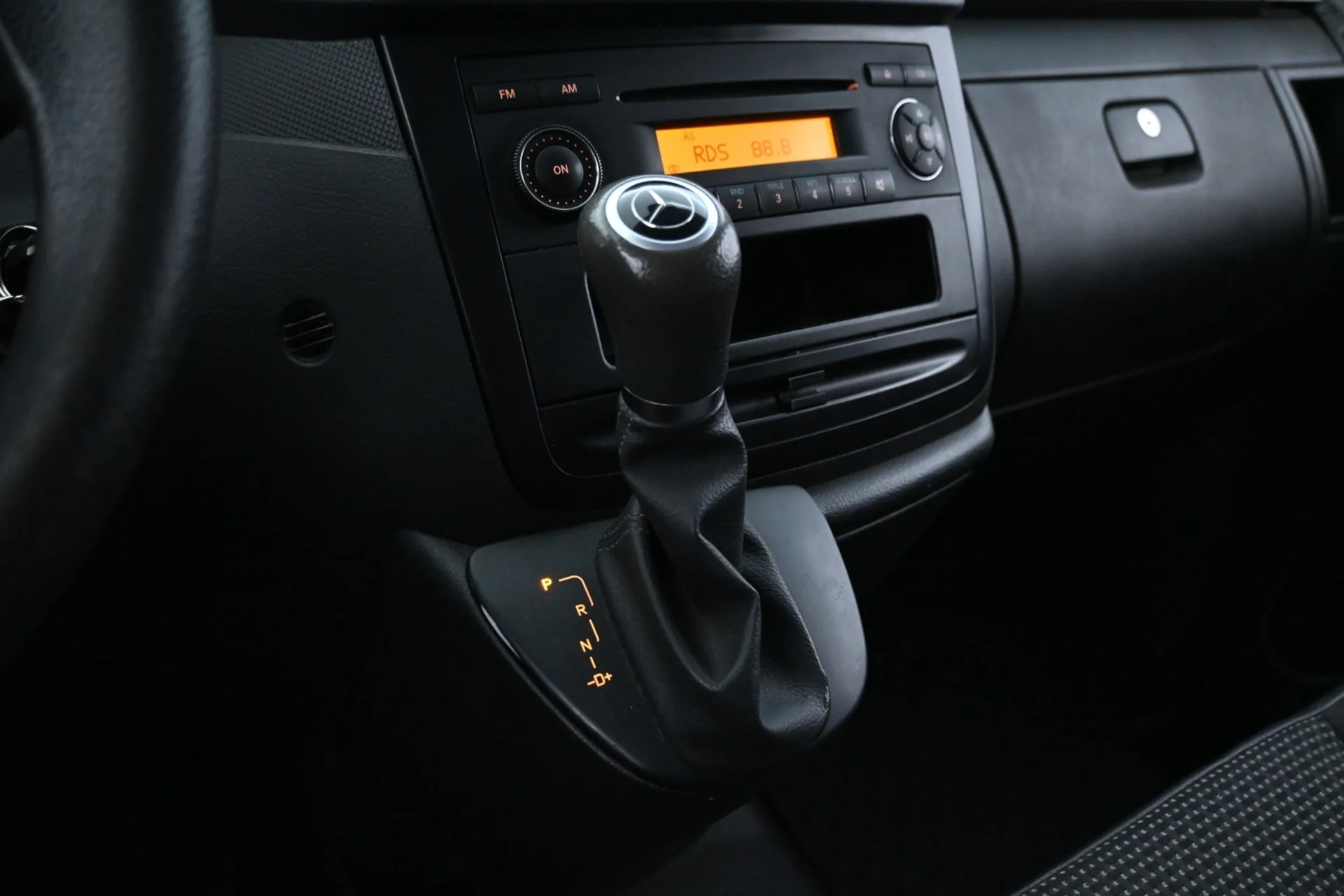 Car Image - 166a2ayWlJuLXJErwGQ7l4