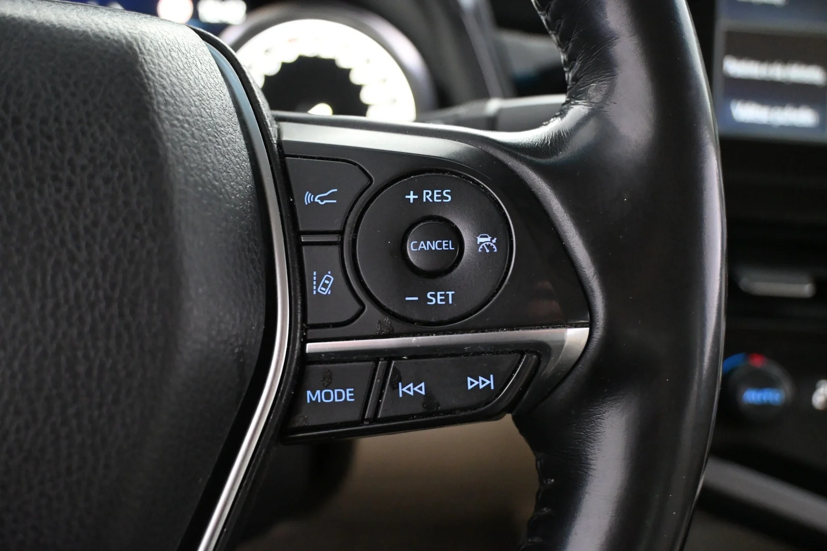 Car Image - 7sxUlBQZxiMihWrfG69N8g