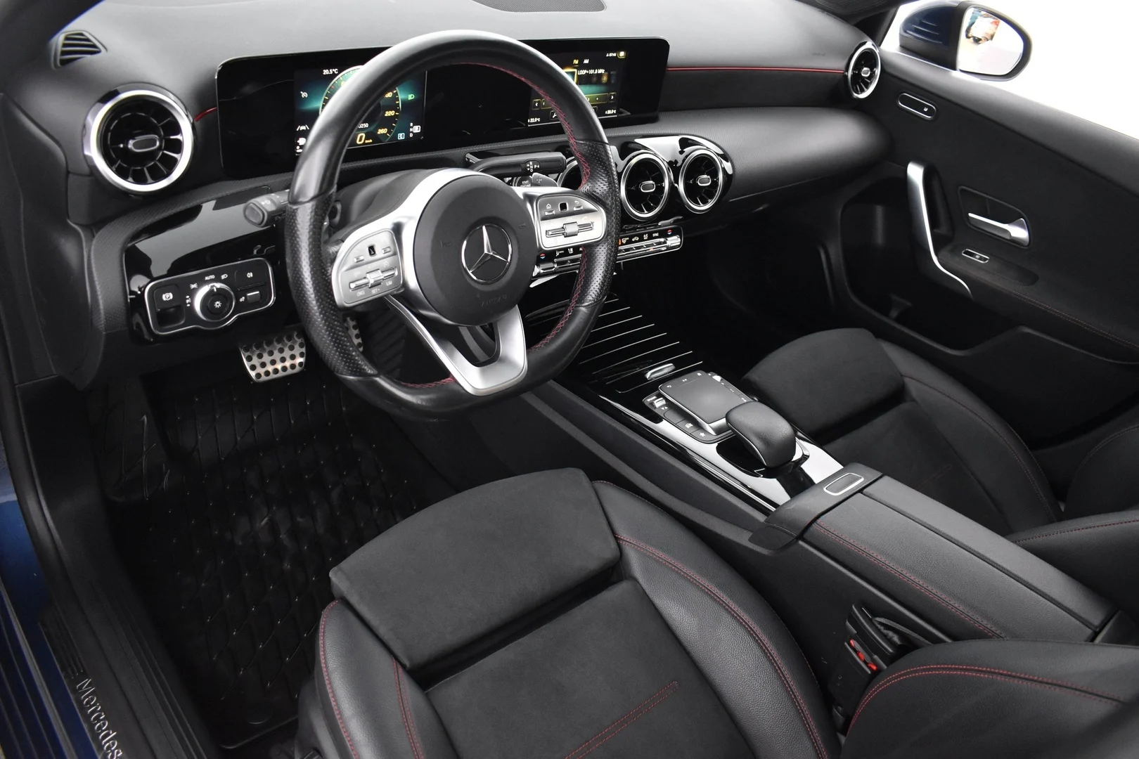Car Image - h0vGwPMAtGXtpUC5ciJ4k