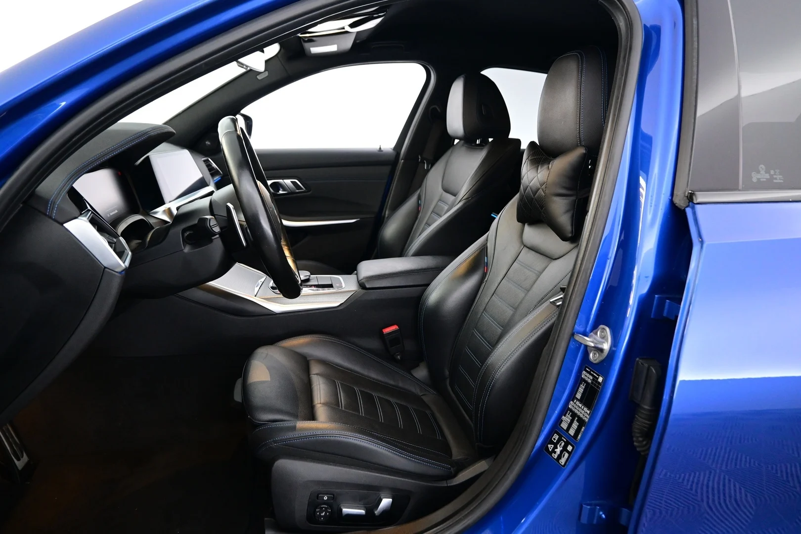 Car Image - 170B4ryeYMUM1KoNl5uMX6