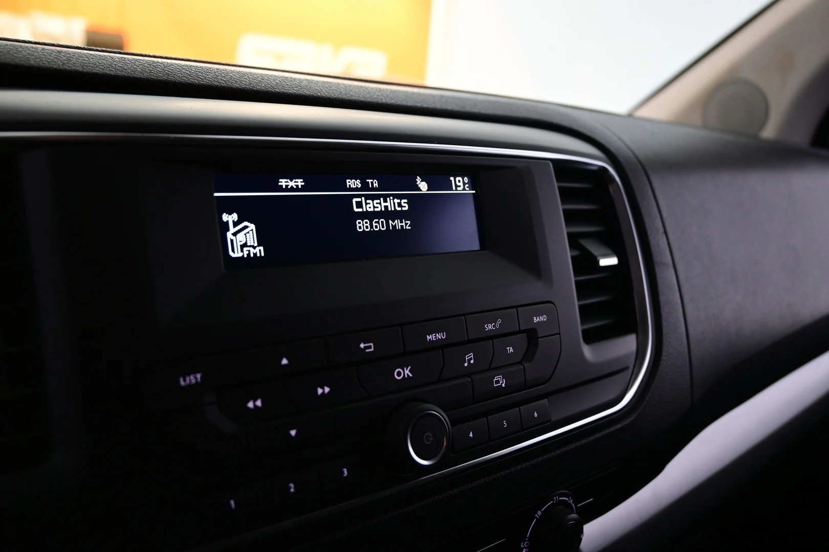 Car Image - 4HhTsxDSvtl5bA7V3bM5yS