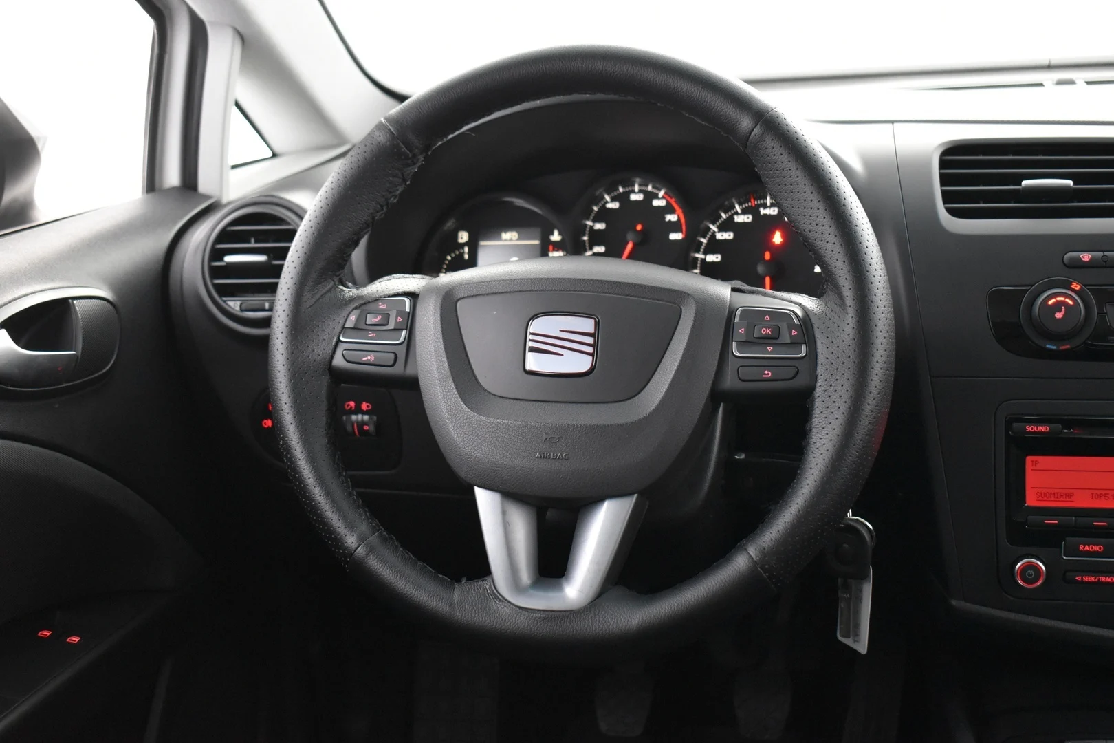Car Image - 5tA07n63KI774SBi8tFS4I