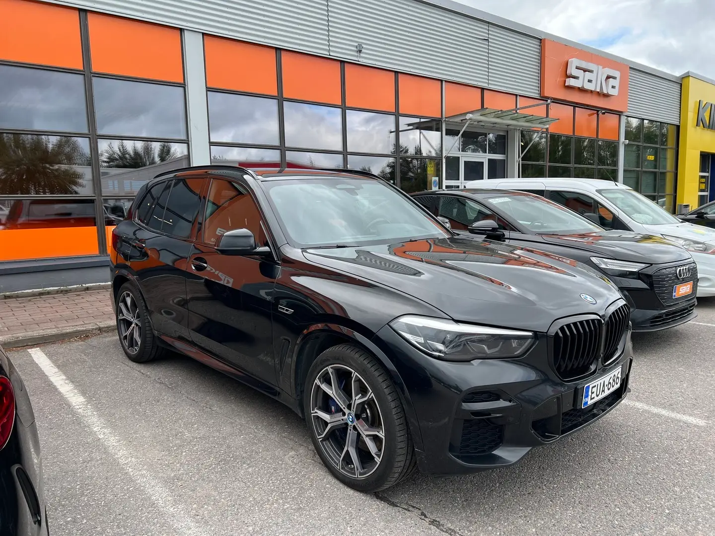 Car Image - 3JuIXUr4ibjFMEsQMz2xd2