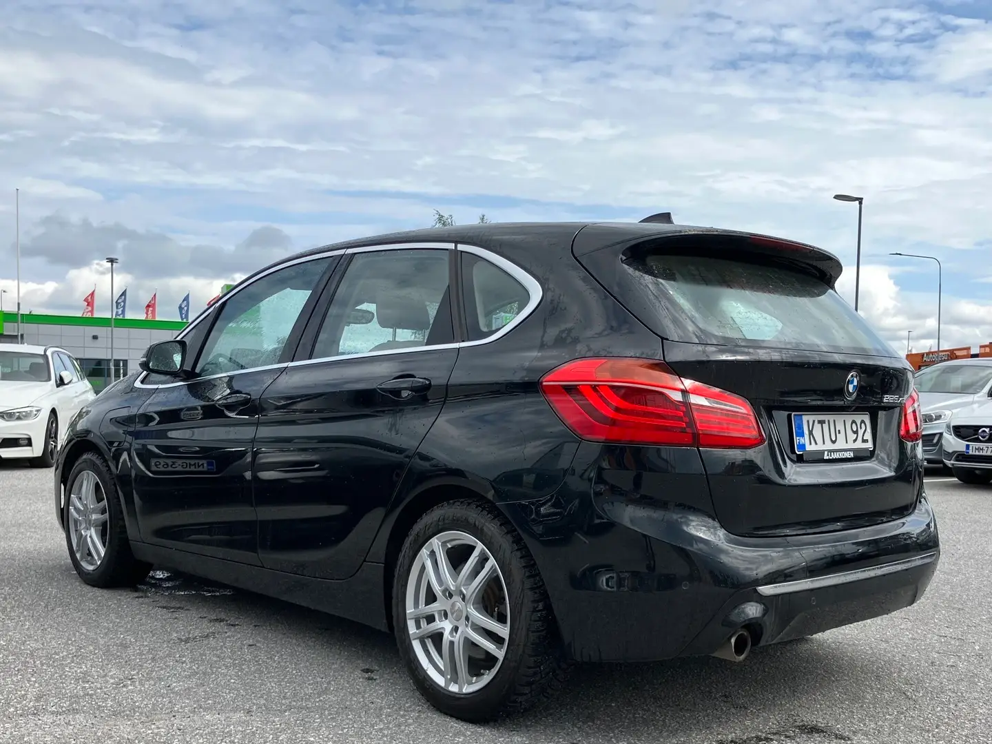 Car Image - 1jF1SrMTVBGobDWEWvVhKE