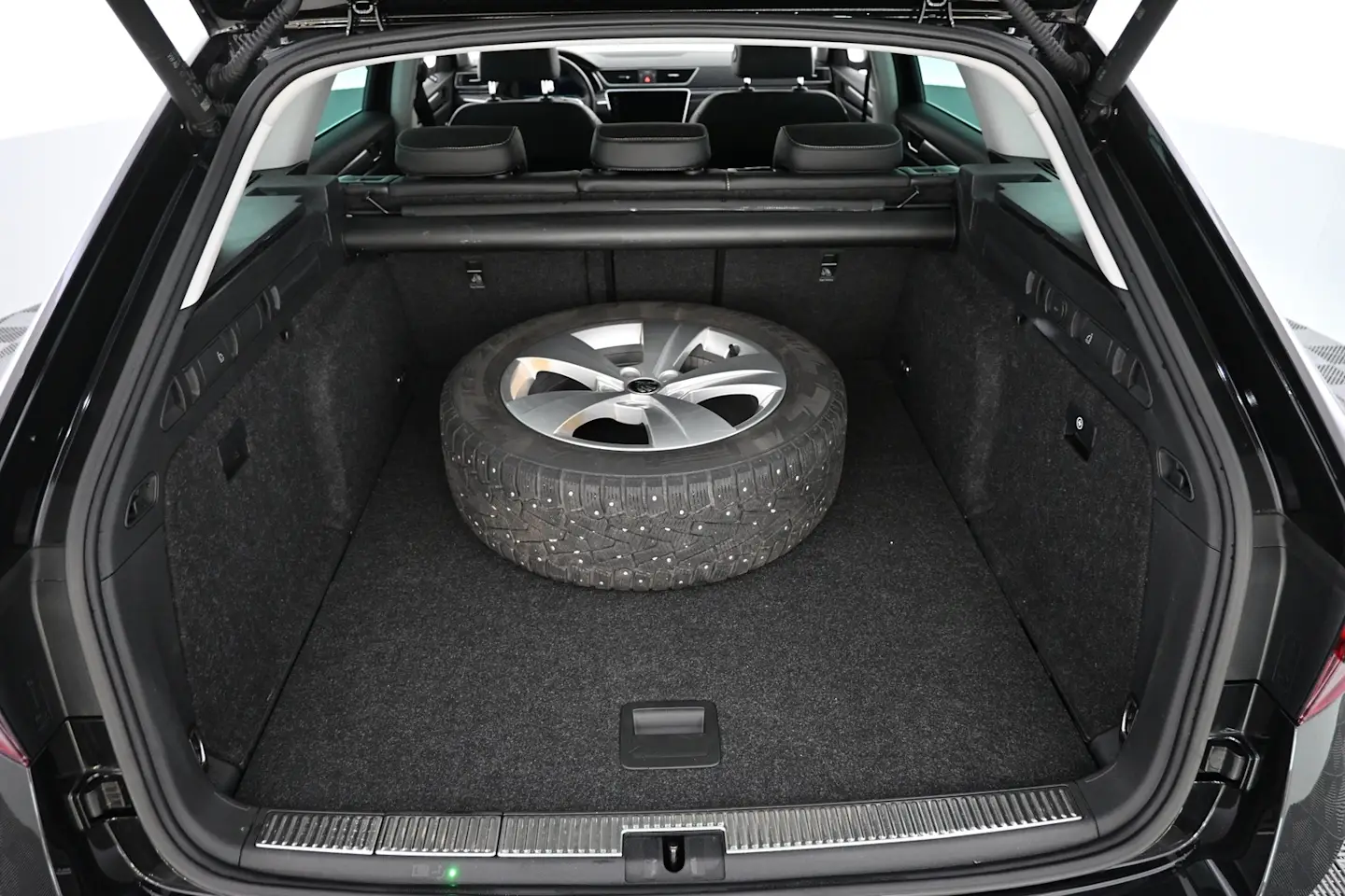 Car Image - 6q2Gvwu9dlnFDJctPHZM3K