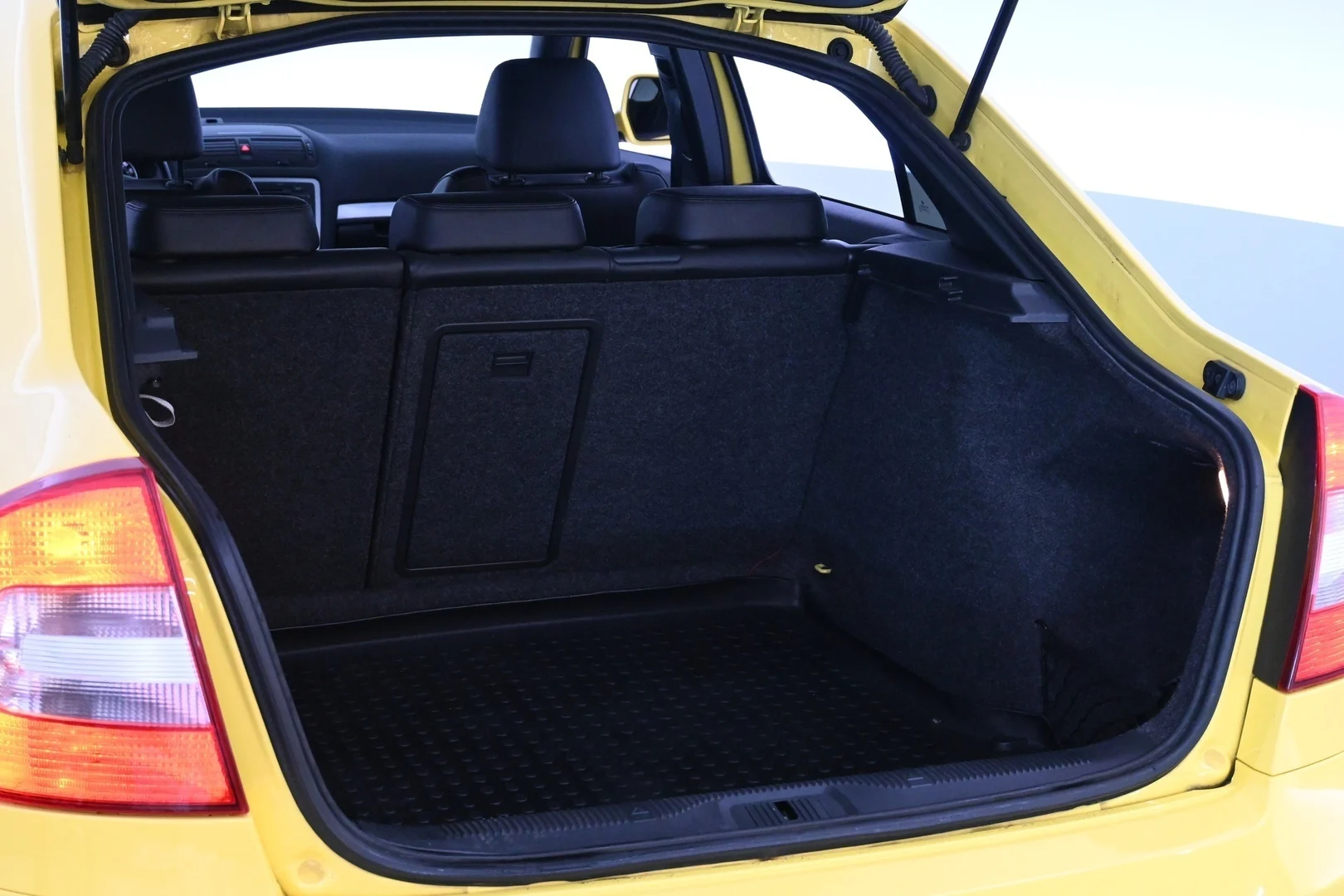 Car Image - 2MP7d3mVgVL2FklkZ4D1Bn