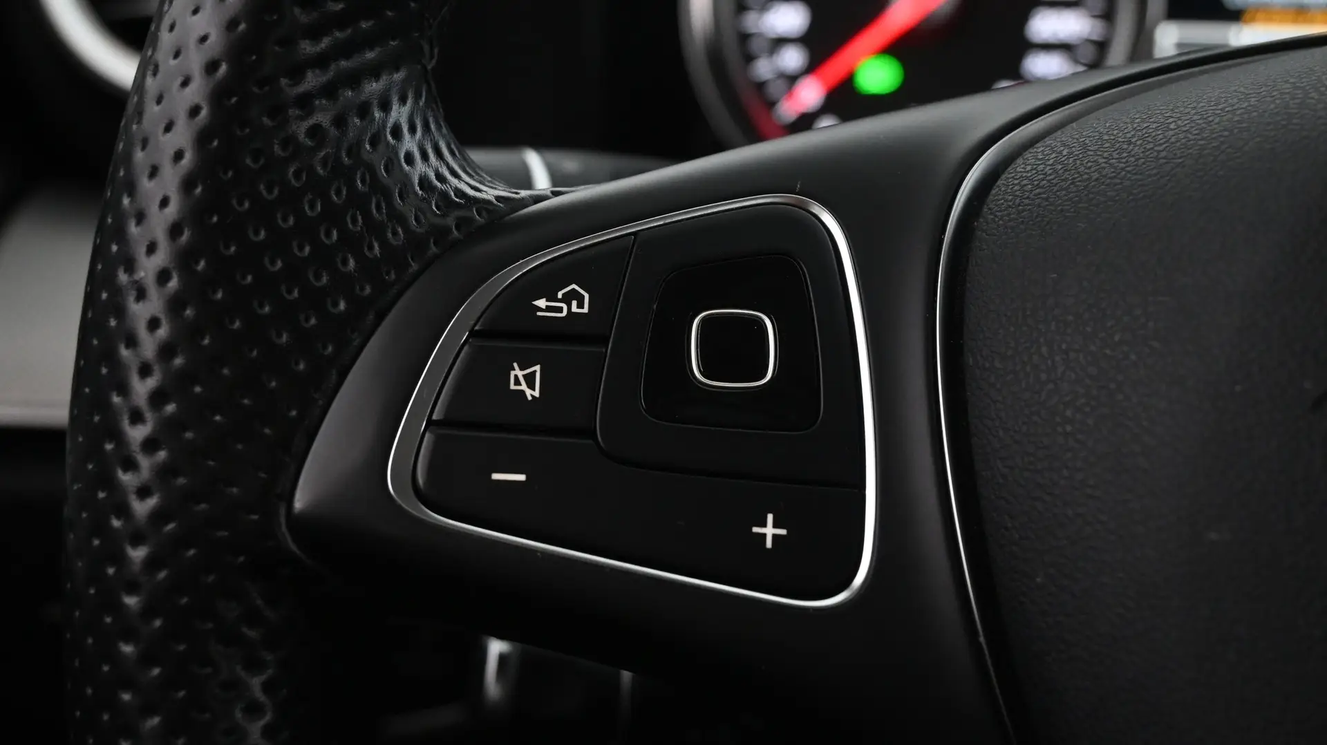 Car Image - 3HFYaKsks86DrRXM4Jztm8