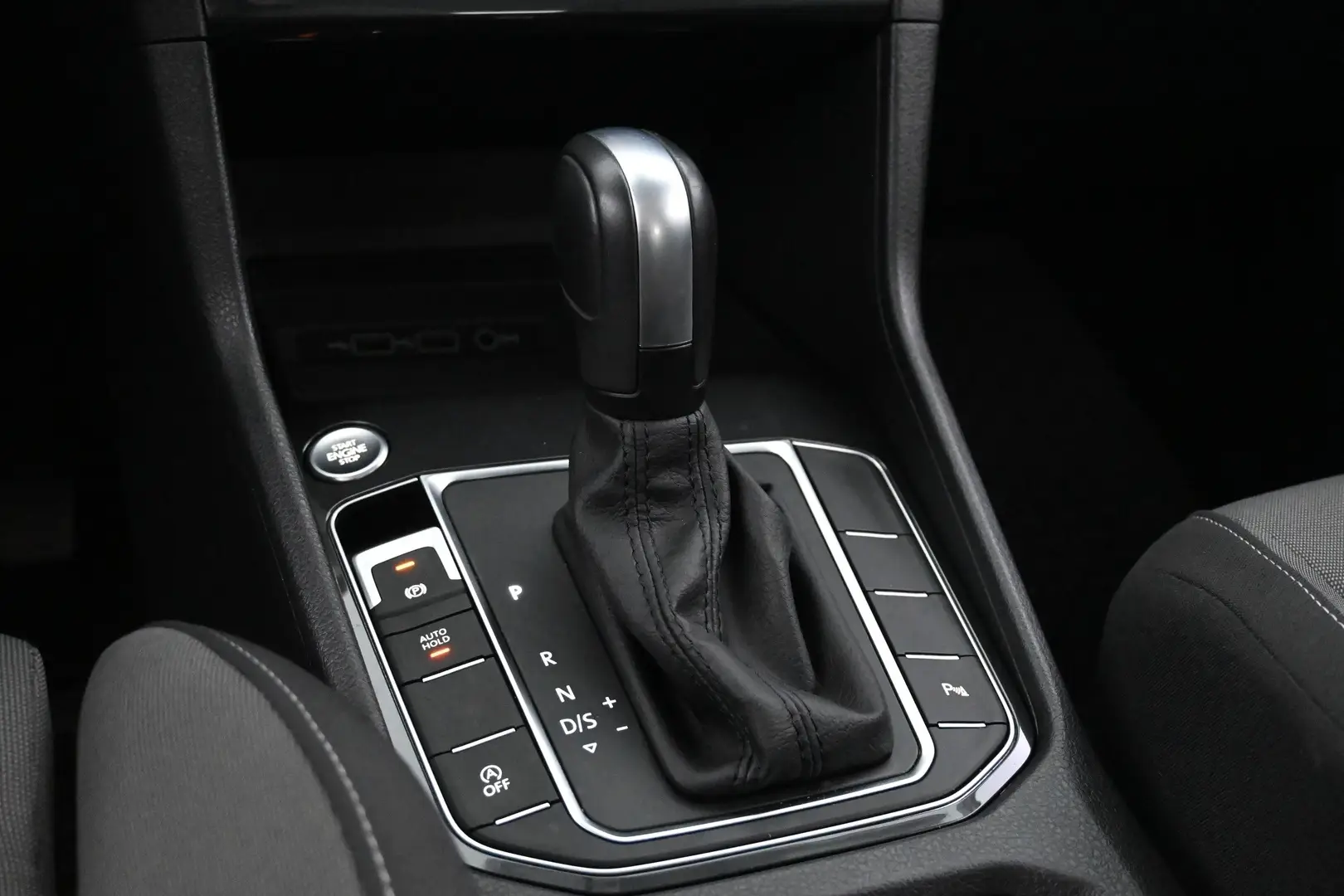 Car Image - 7KmoB11RE43HCBGp4ccymE
