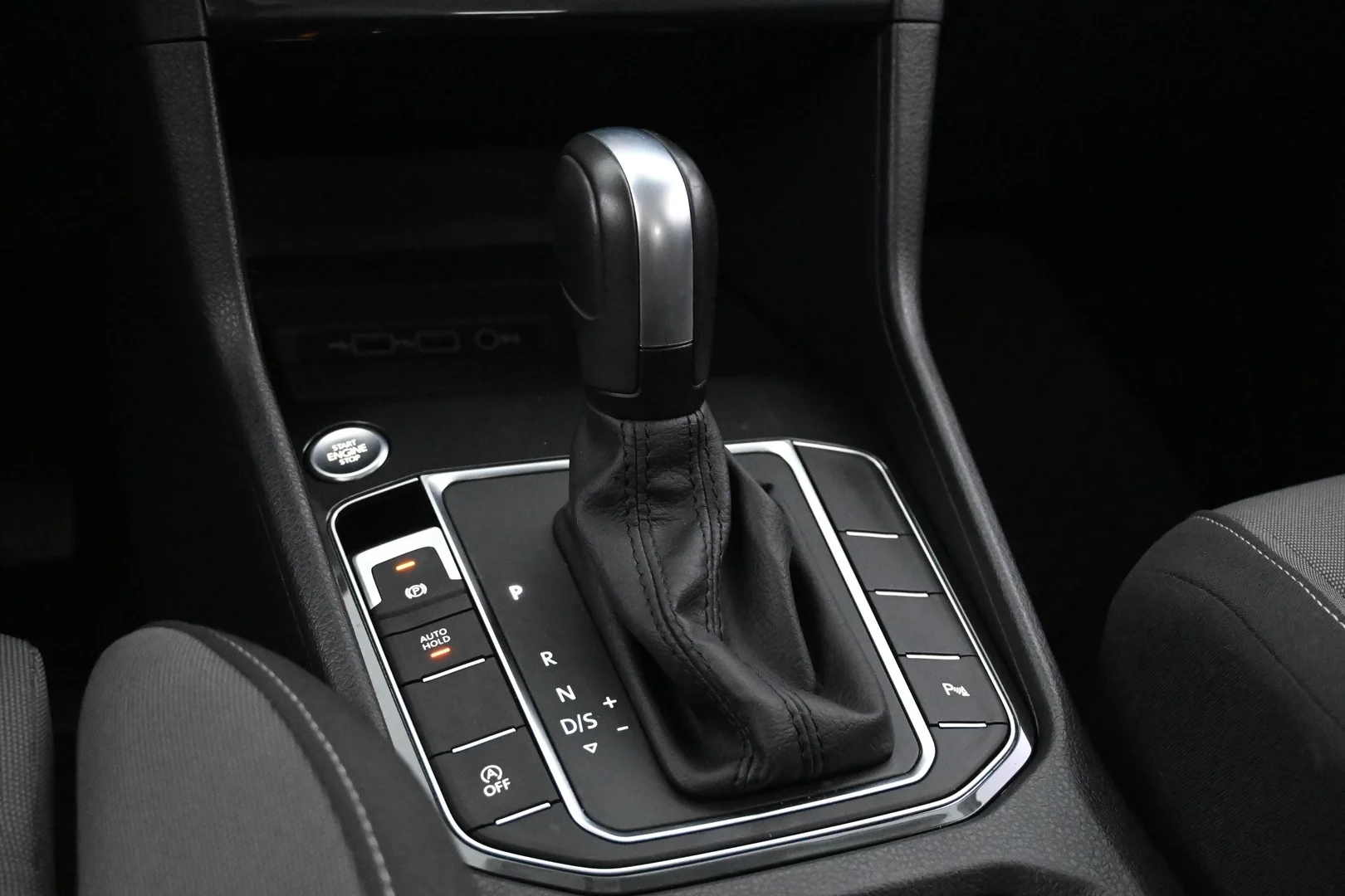 Car Image - 7KmoB11RE43HCBGp4ccymE