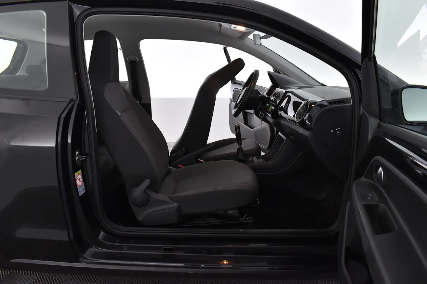 Car Image - 4GDMc3bF7hEyRjmBiyvxBf