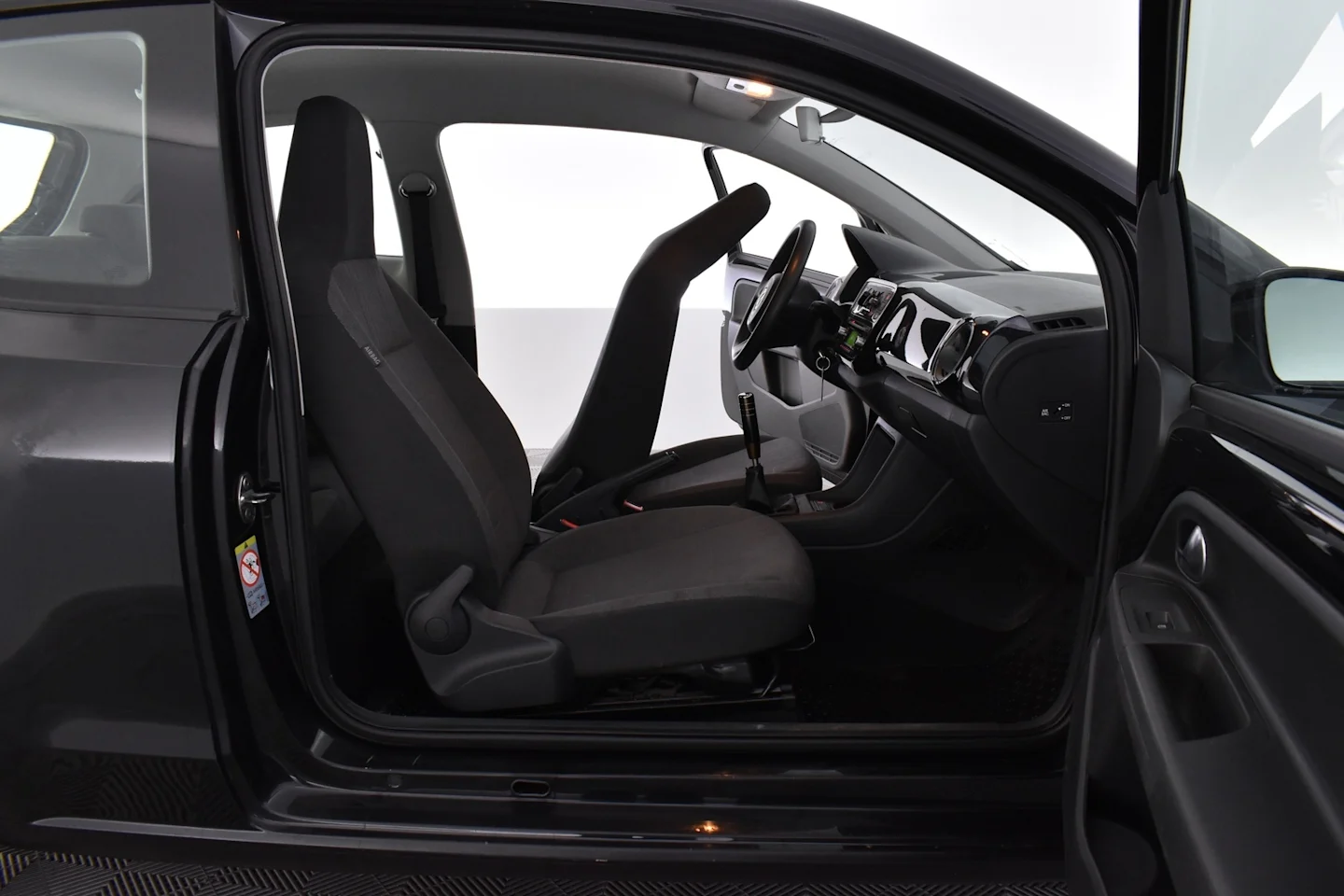 Car Image - 4GDMc3bF7hEyRjmBiyvxBf