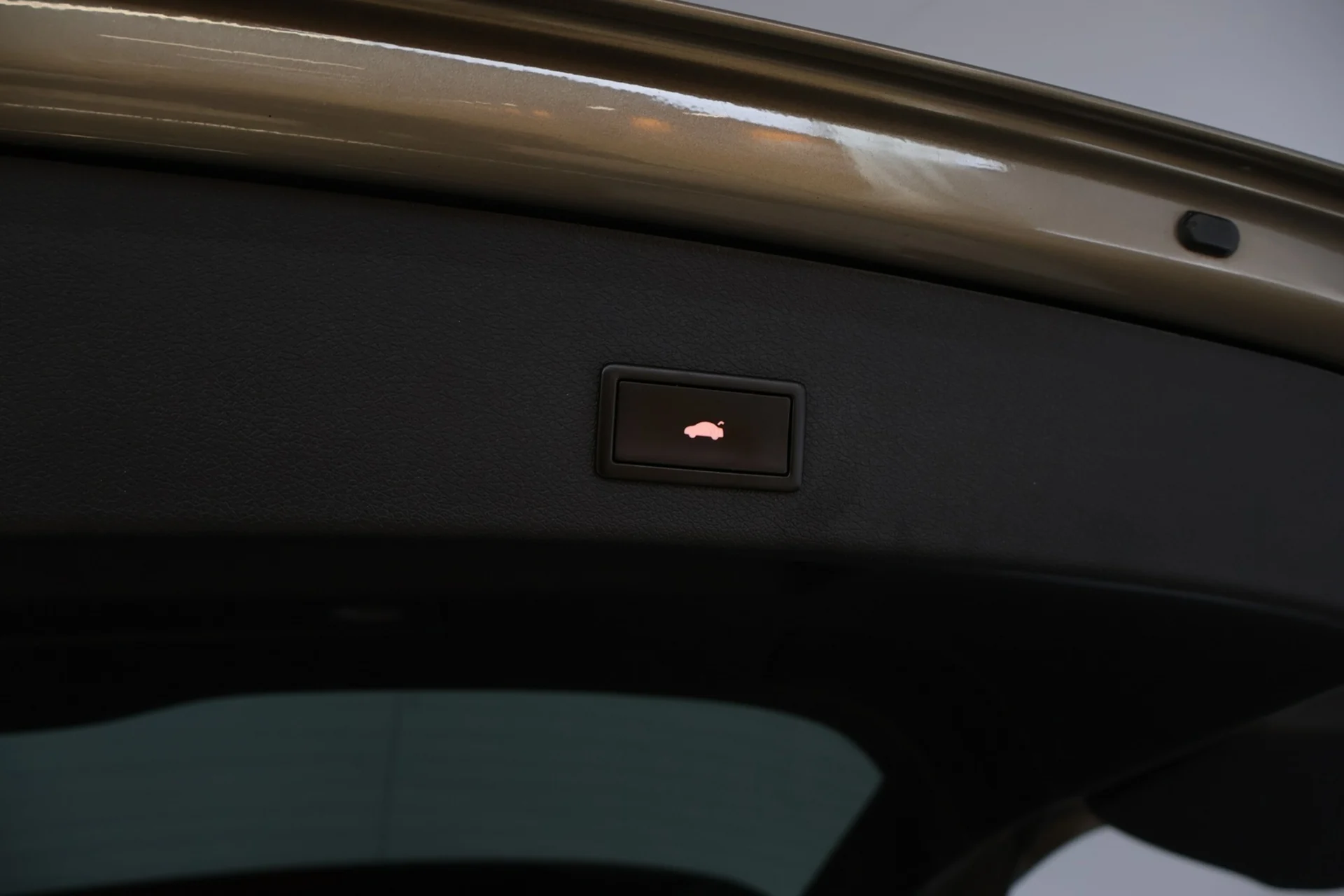 Car Image - vPggV2H0sGDfsbbsVqUgN