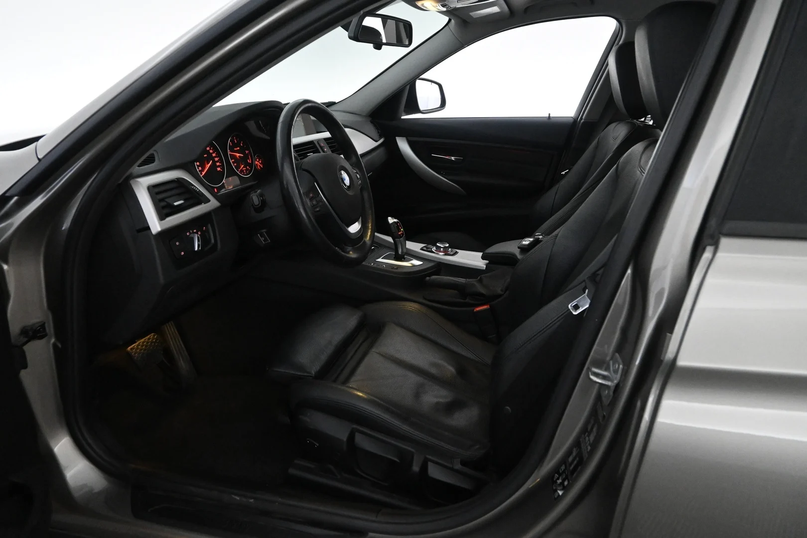 Car Image - 7HYnGV6fmJHoaXVclNq6Po