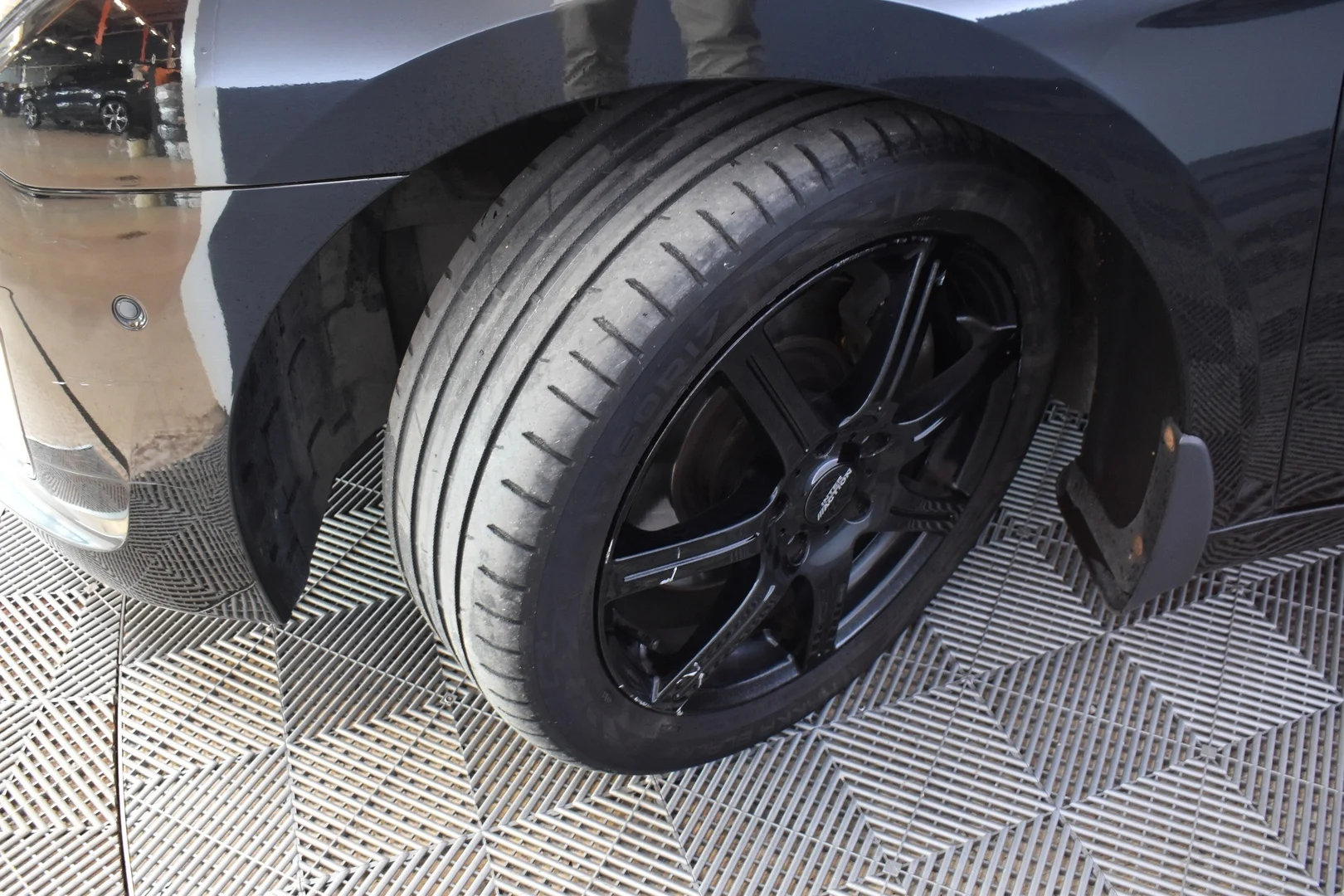 Car Image - 1uo3h7D3nxgGfLhTnbJzvL
