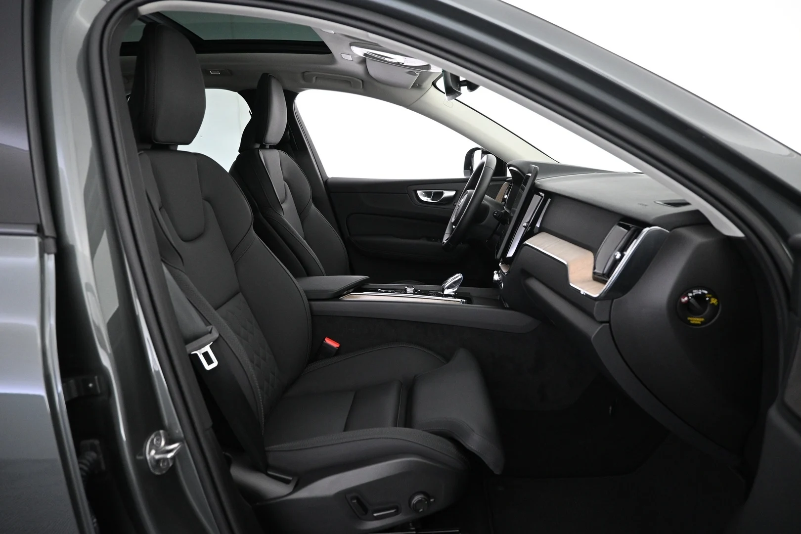 Car Image - 2Ts7LqrkcW1aGPR8OdzNBJ