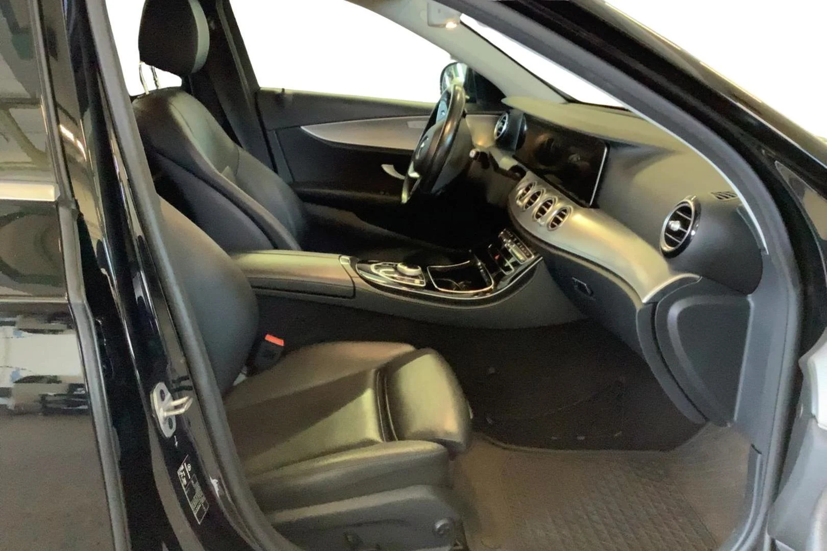 Car Image - 1yStOk4KD6qHuiZYHNZlGG