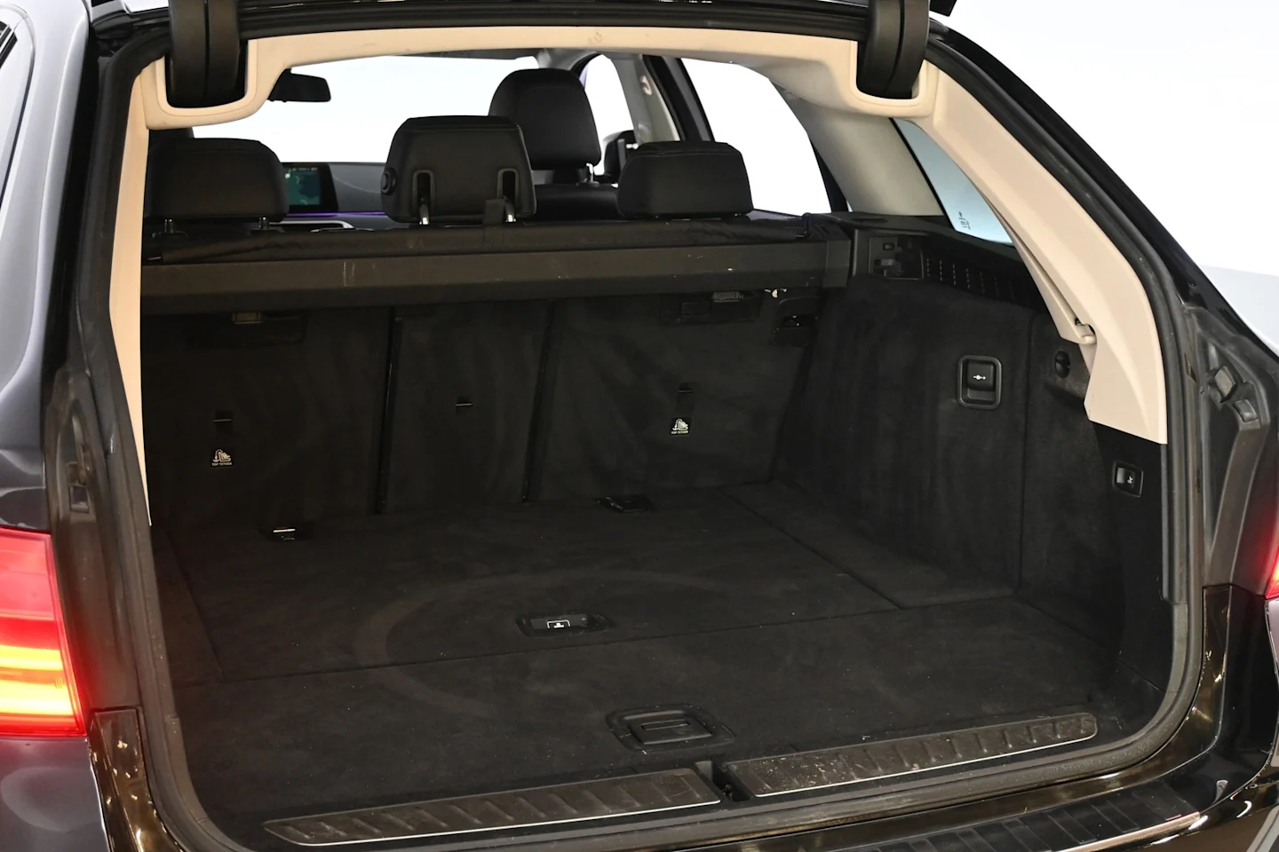 Car Image - 2RcAaMtTJKdyBS6MfGhijm