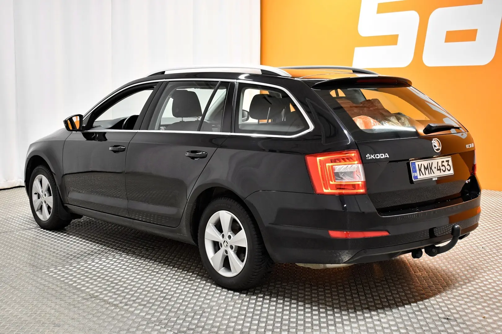 Car Image - 3I65Oqm6F3ZnylpySXjcoQ