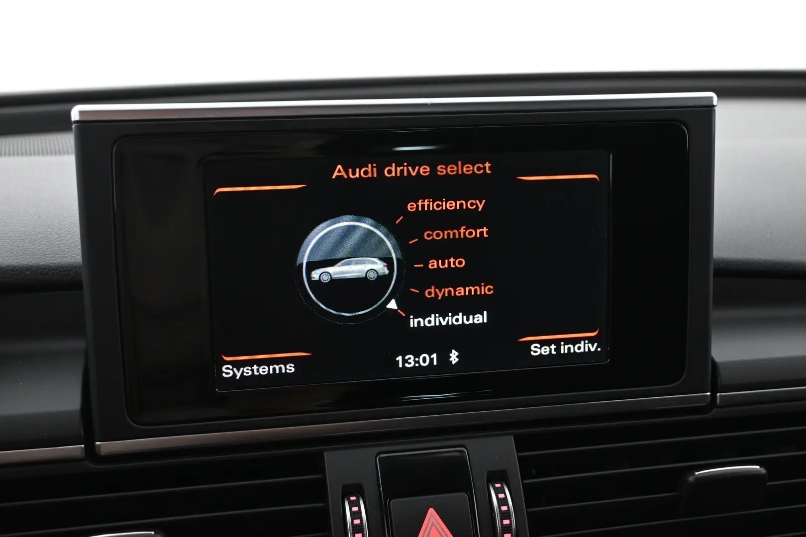 Car Image - 3EiiYGUp6XvJDncb9sjRMa