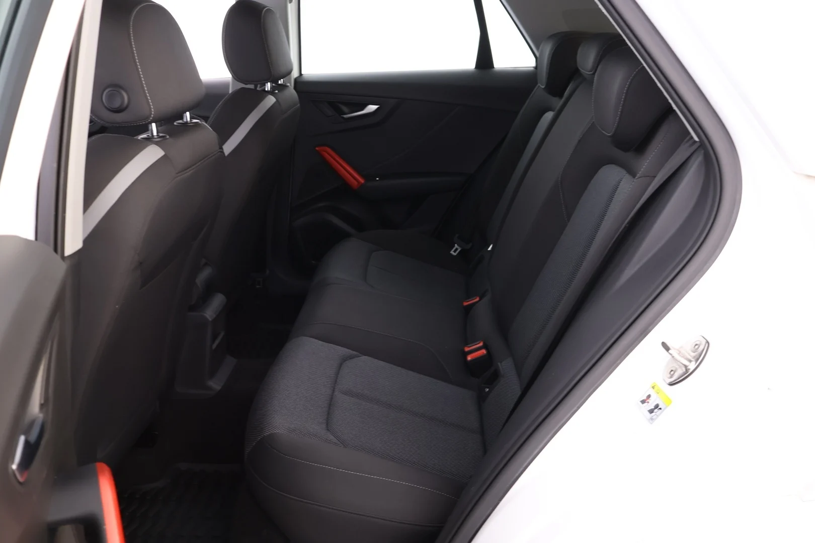 Car Image - UUAVC1WPwR9KHyCfC6ymS