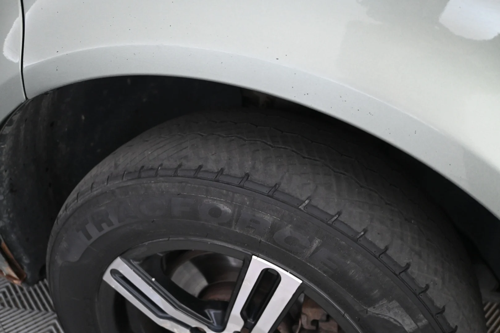 Car Image - 6P2ORH58YCqqdUK6oet6mA