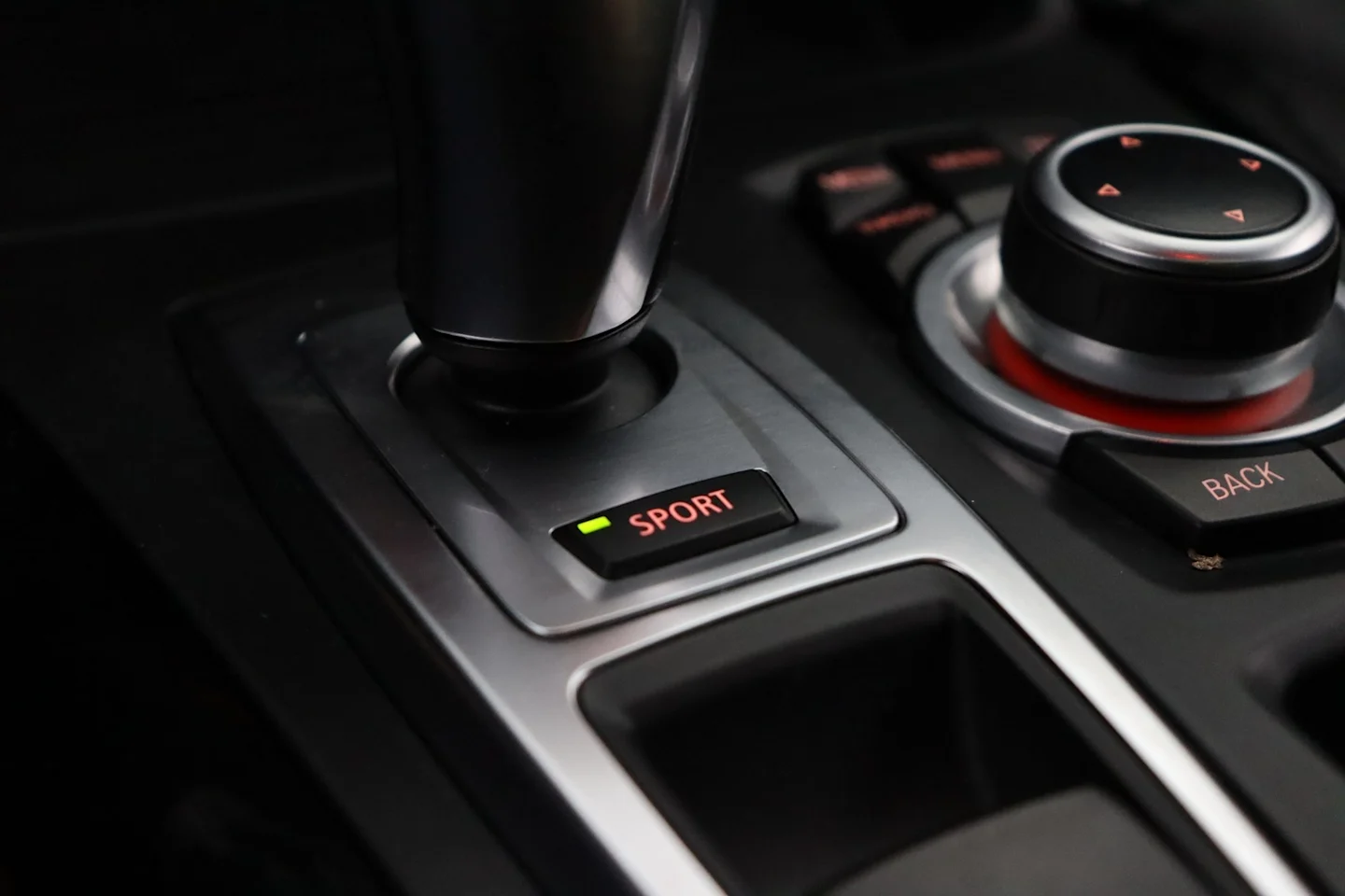Car Image - 18ZJARyWpLz29zEtYC3AUK