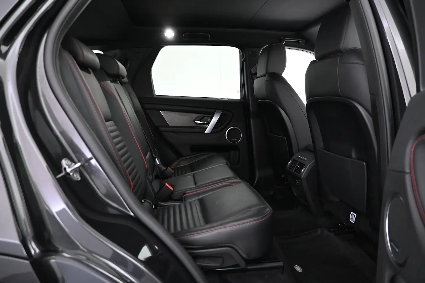 Car Image - 1HHY7jb22lndT181N4YQOY