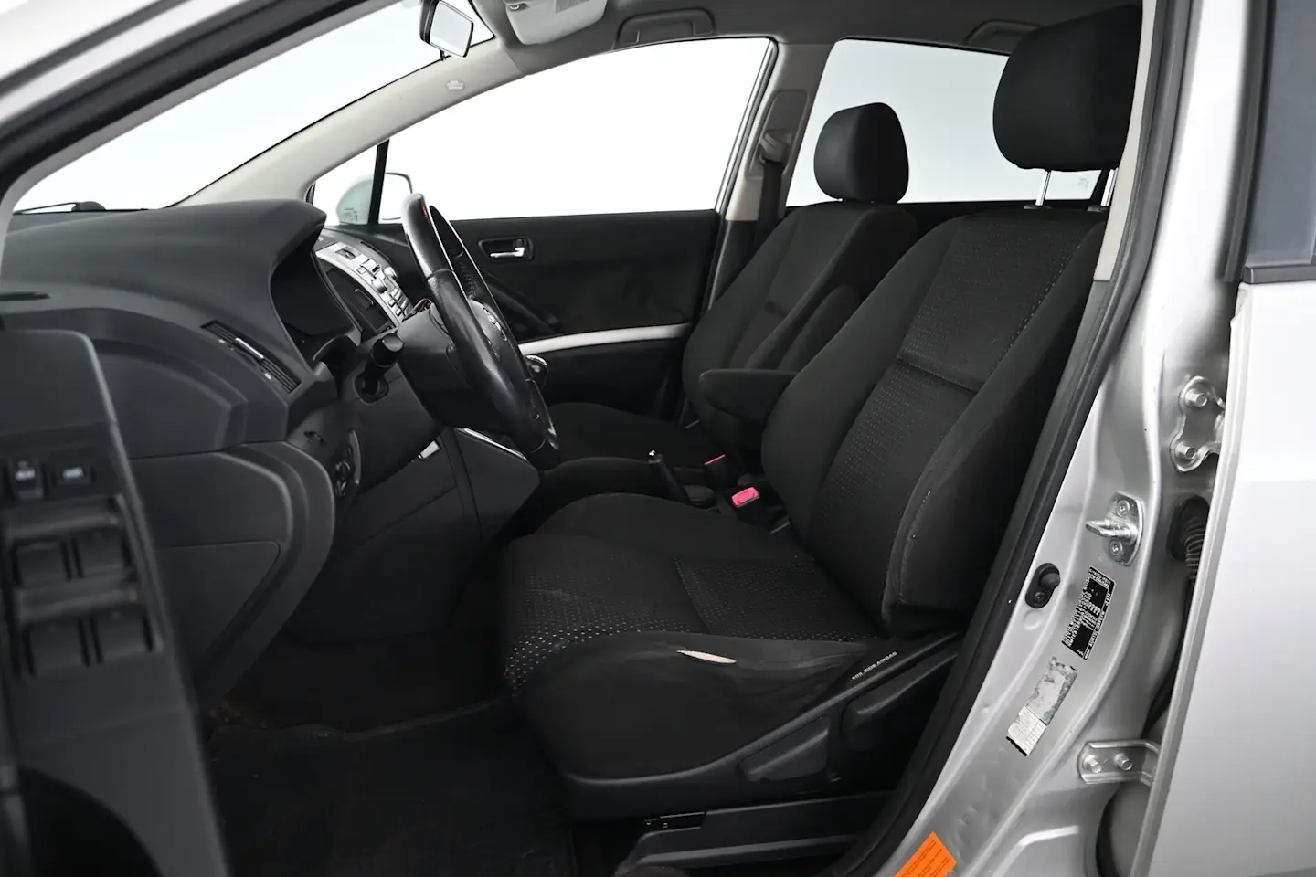 Car Image - 5t075XjLGlHc1RODwKluxd