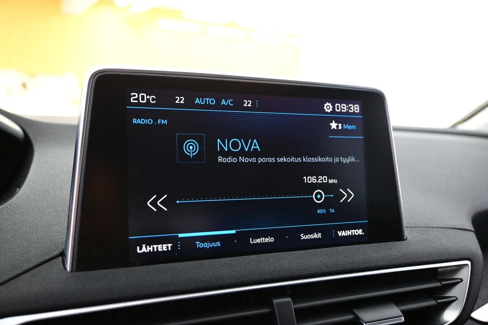 Car Image - 4jgxG9EemOS3gMZILnmE6l