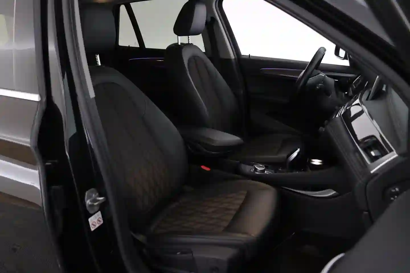 Car Image - 5J8jcLk5Bola4r3aRNRkaw