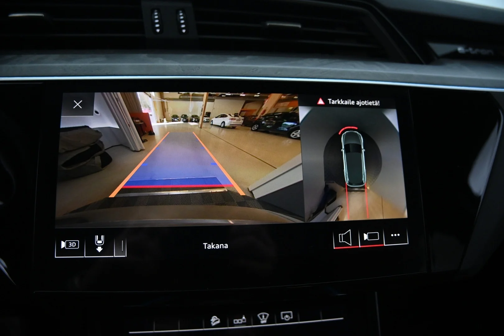Car Image - 79pnkgPbSCuFjb7g3yoYBN