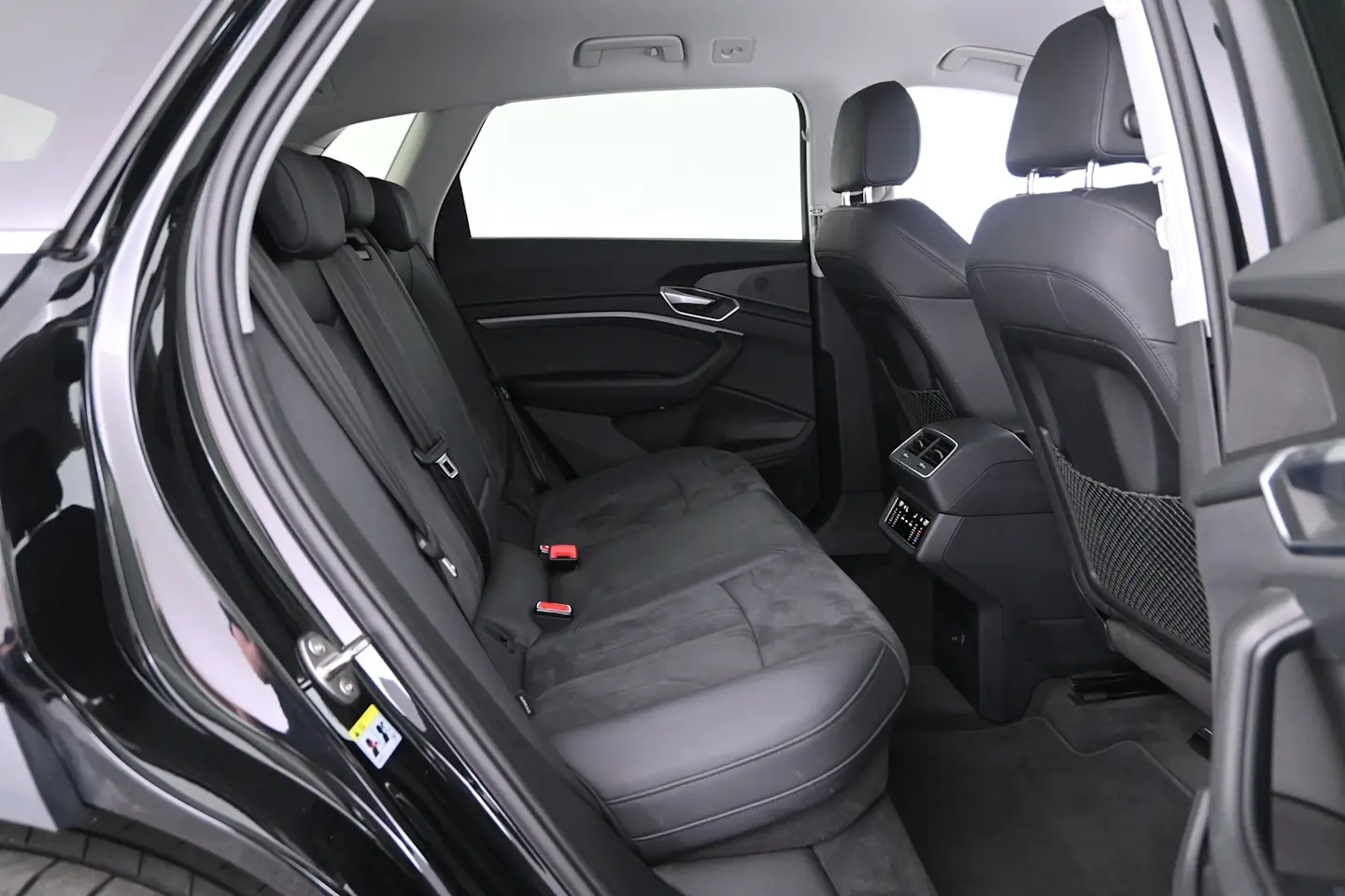Car Image - 1wdmTNDQZk2ScWFBRlxcrU