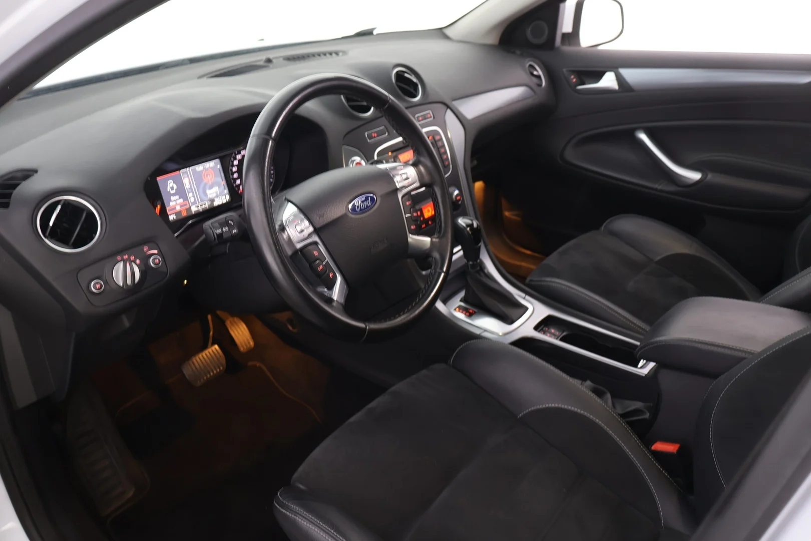 Car Image - 5llDR4eUz4Dy0ixkuqBIos