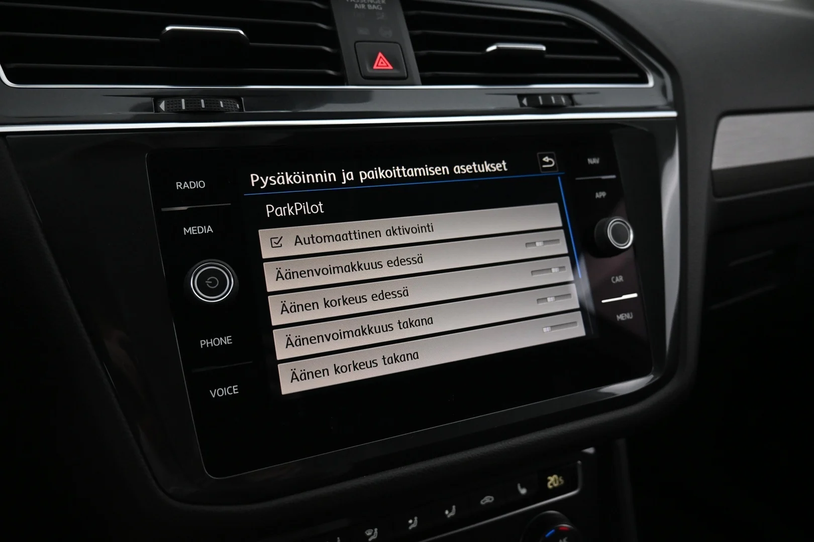 Car Image - 2Lo66UZKFpDlumonoHXi0G