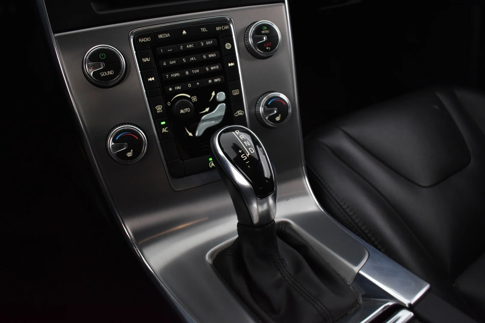 Car Image - 35S4VLPUuU3MbqjxJ3qwiz