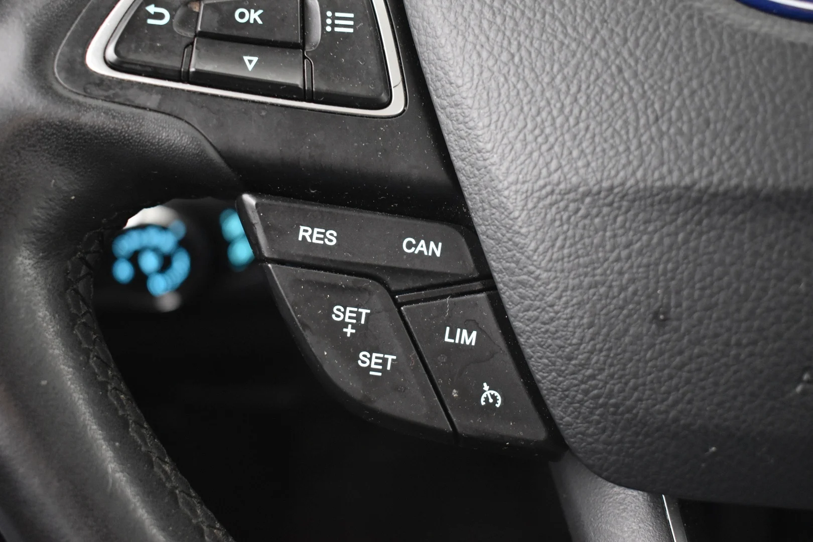 Car Image - 2iKE2IAkNj8DJ25kqWIdQ4
