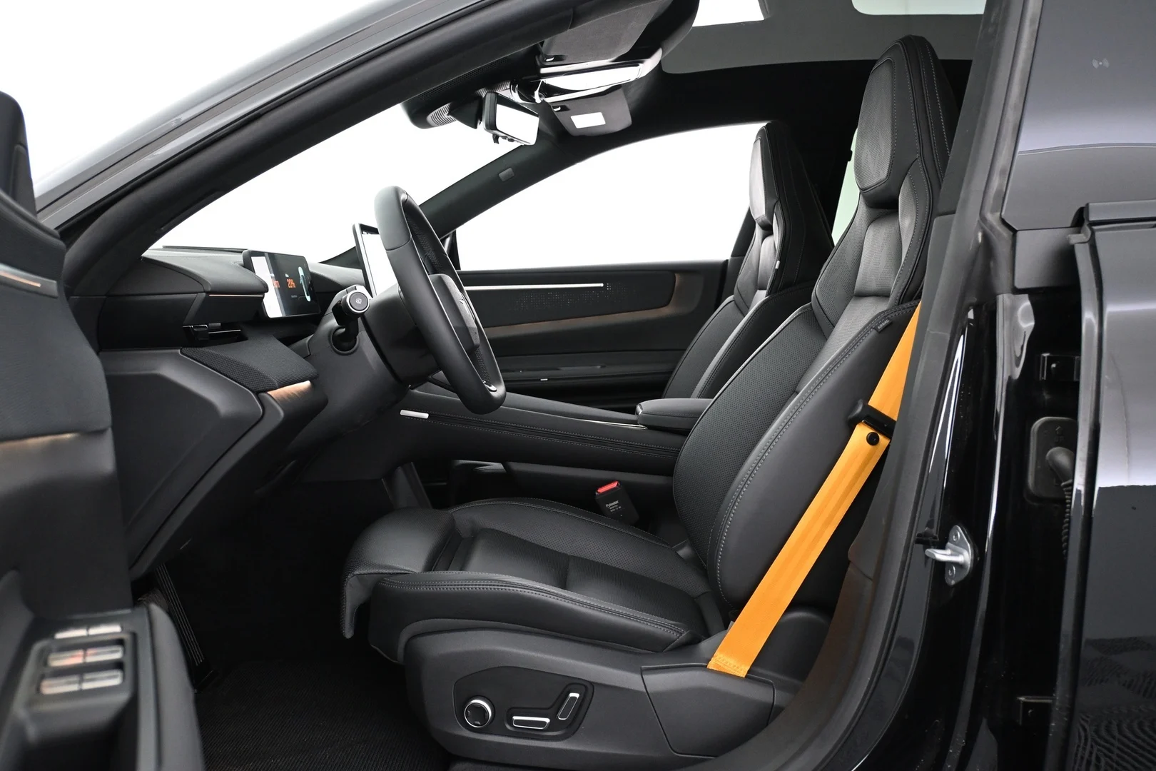 Car Image - 3eeOwNfa5WTvGSROg4BX4J