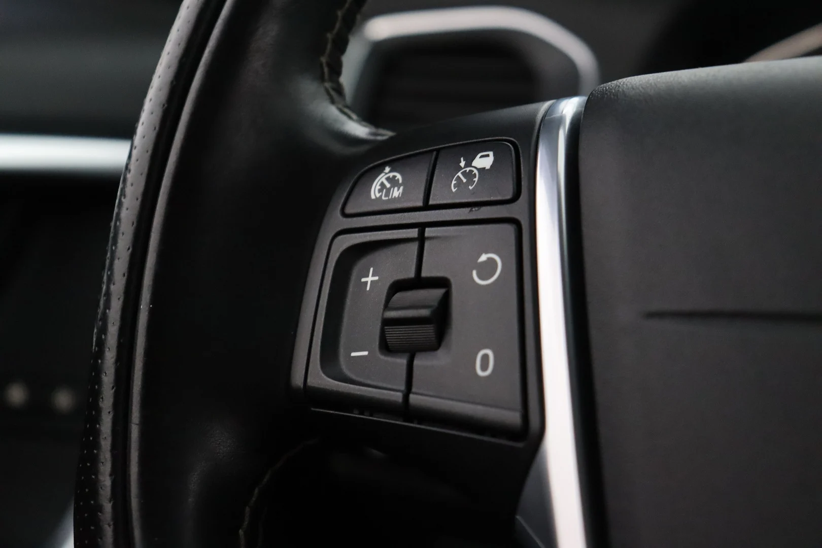 Car Image - 1XevqQoQBnIssFU4NZgdKv