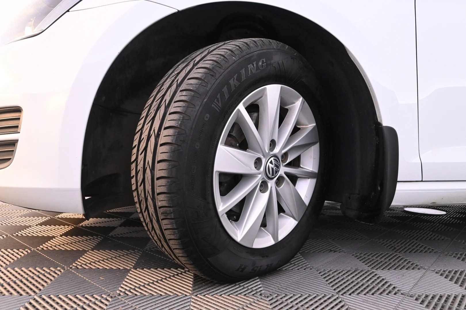 Car Image - 588e9tKYrvCuEeyIyVkgnZ