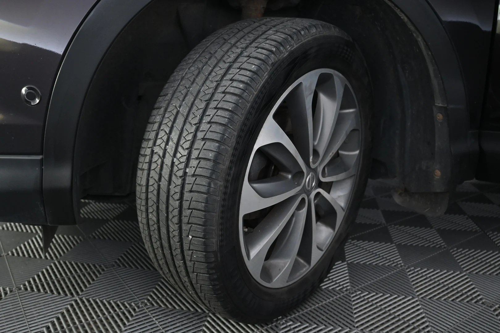 Car Image - 4HCIZi38lGzMvRyF641ESK